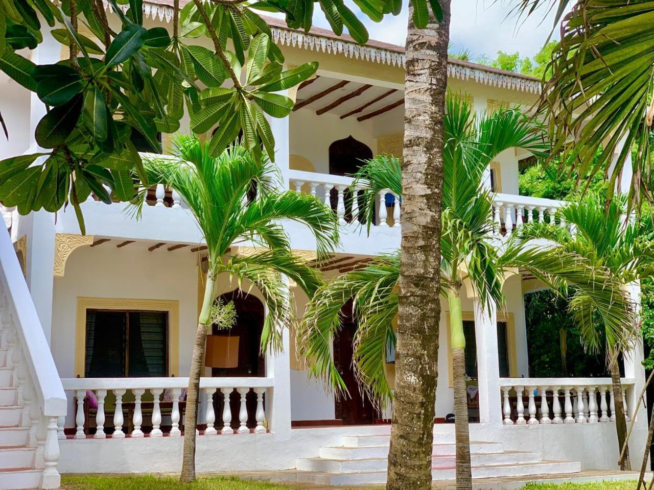 Lily Palm Resort Watamu Exteriör bild