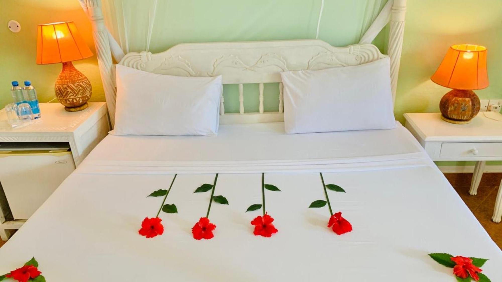 Lily Palm Resort Watamu Exteriör bild