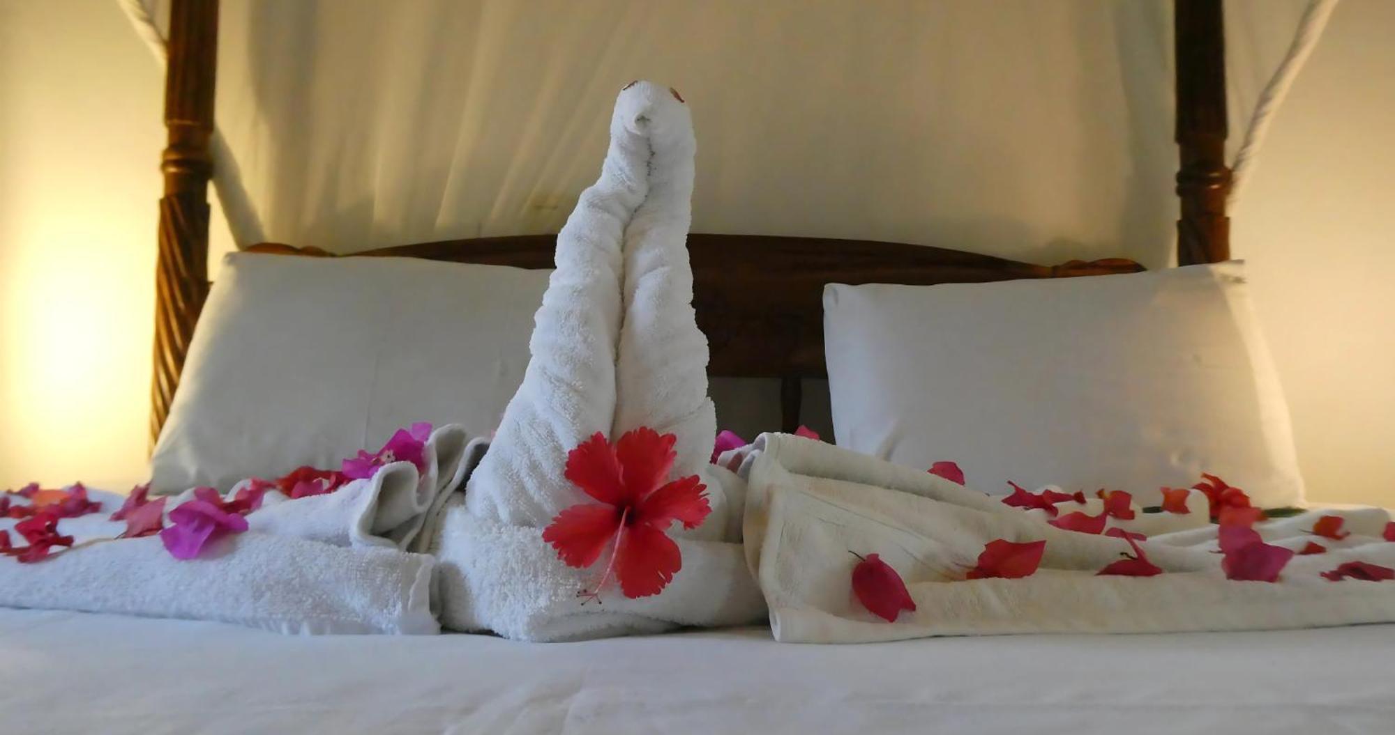 Lily Palm Resort Watamu Exteriör bild