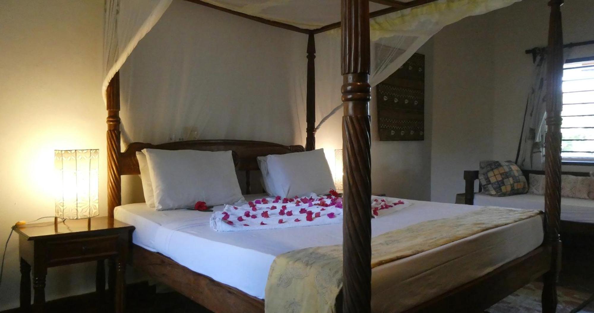 Lily Palm Resort Watamu Exteriör bild