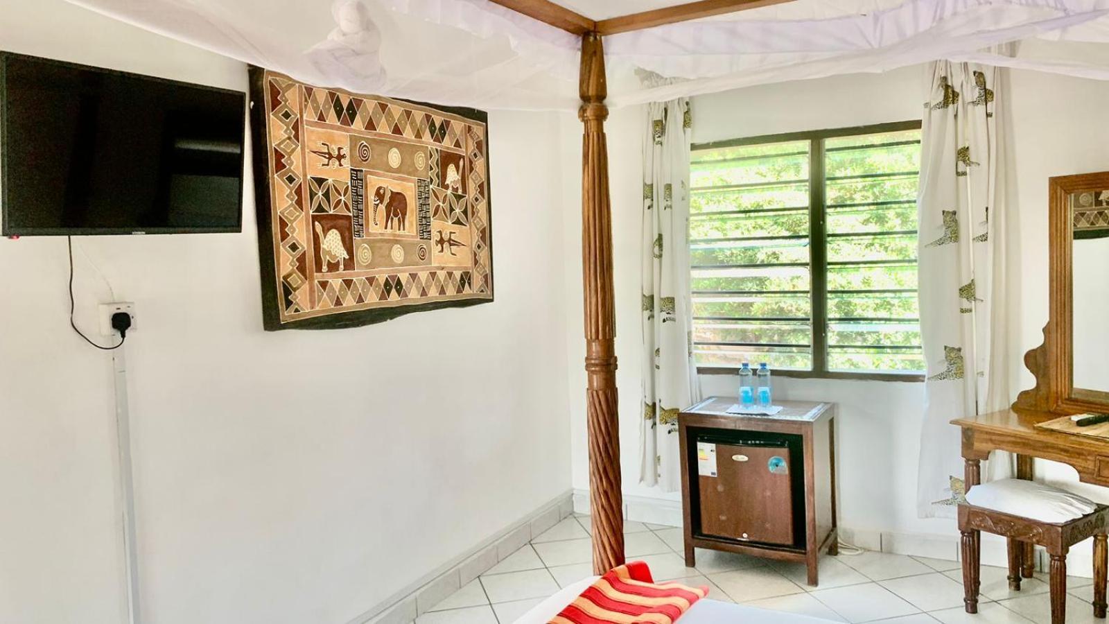 Lily Palm Resort Watamu Exteriör bild